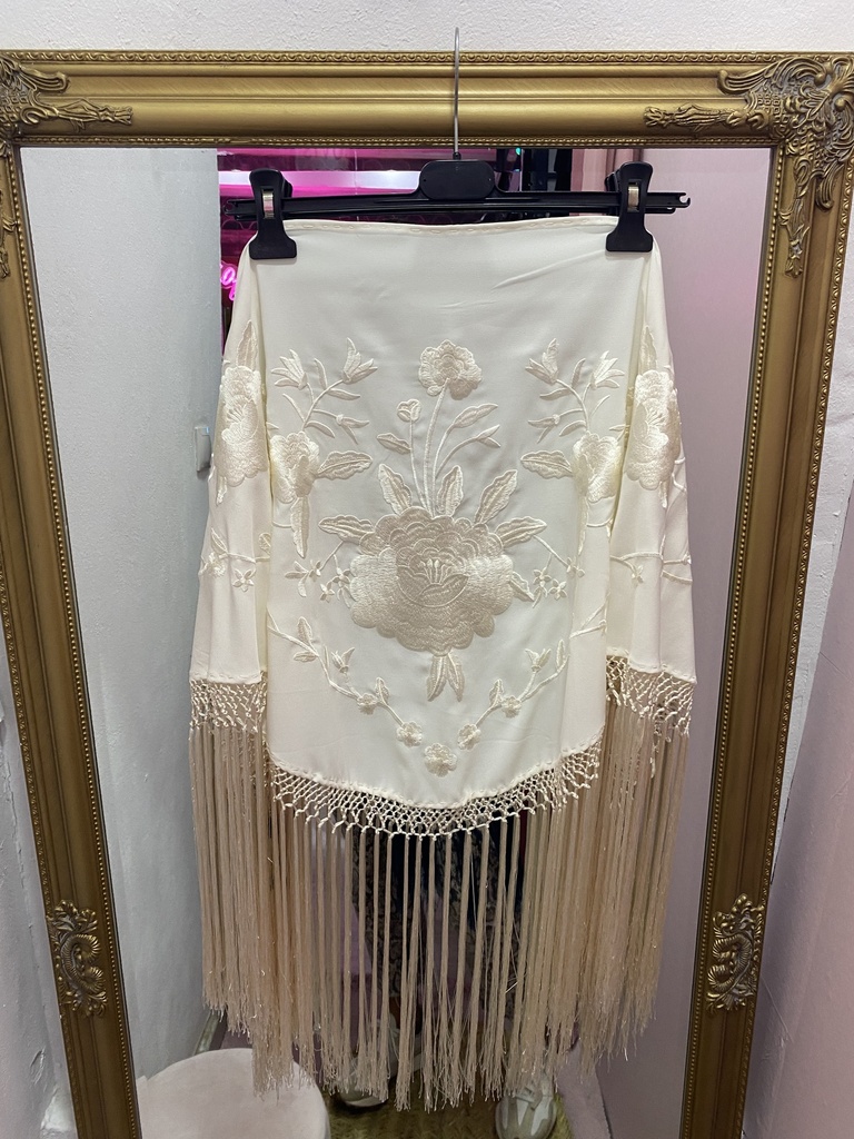 Manton Flamenca crudo